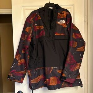 North face size XL men’s snowboarding pullover jacket. Excellent condition.